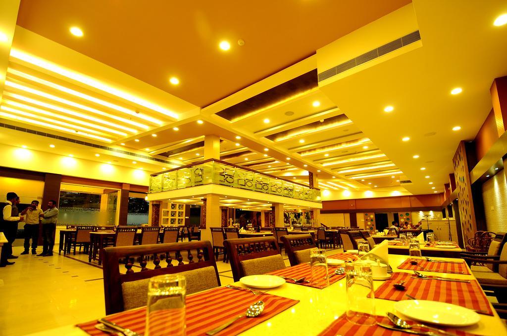 Hotel Aida Kottayam Exteriör bild