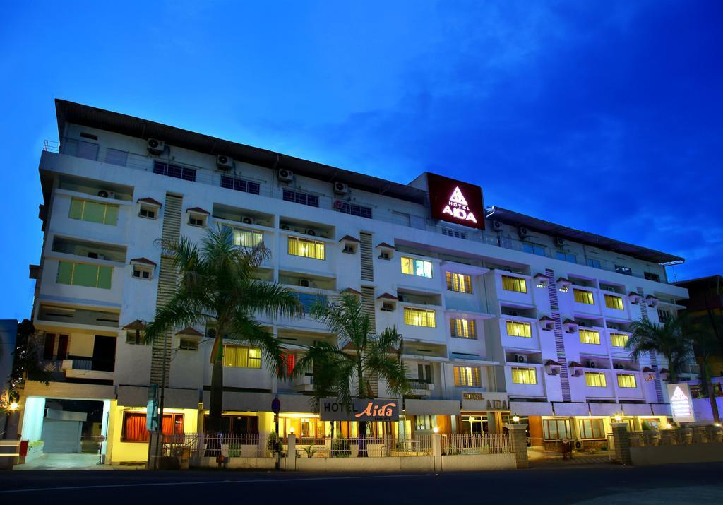 Hotel Aida Kottayam Exteriör bild