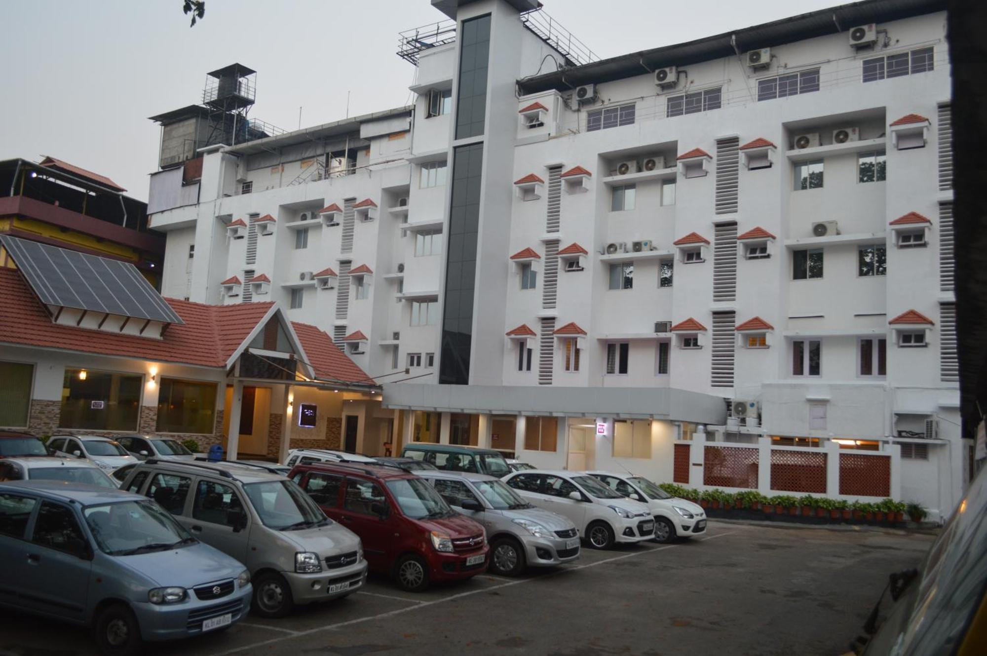 Hotel Aida Kottayam Exteriör bild