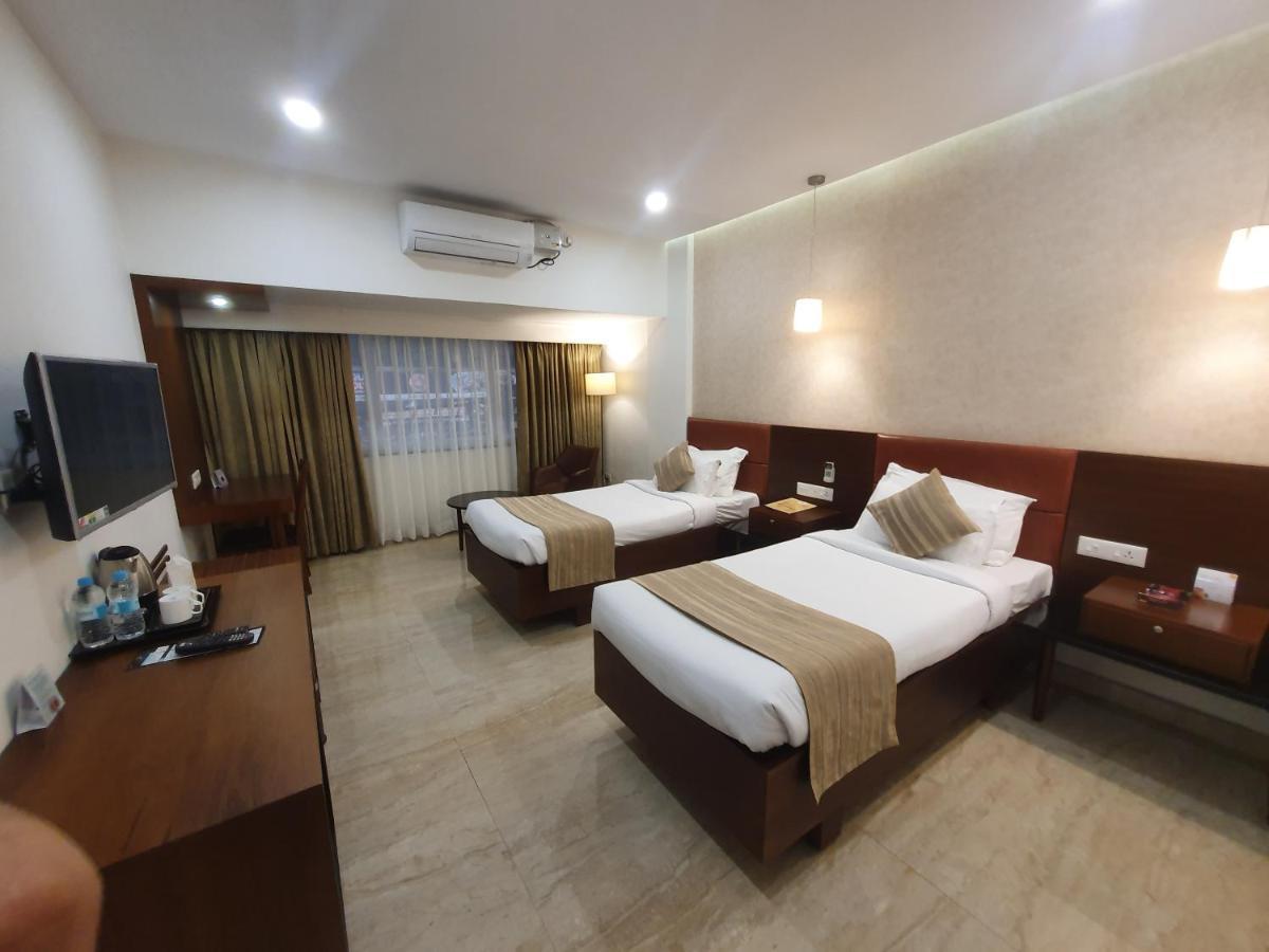 Hotel Aida Kottayam Exteriör bild